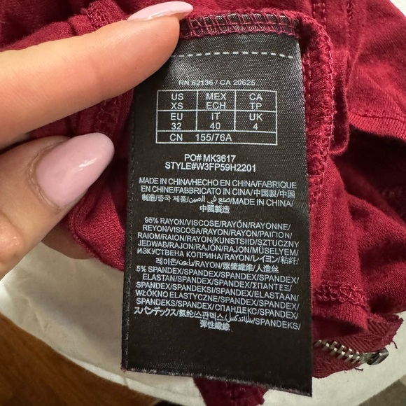 GUESS | cut out top. - Picture 5 of 7